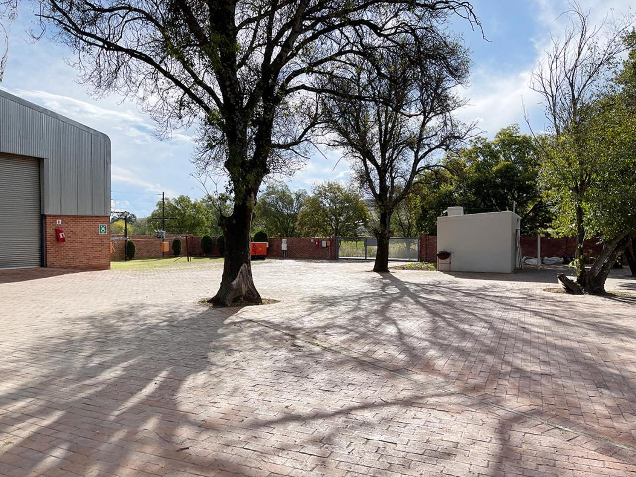 Village Lodge Harrismith Esterno foto