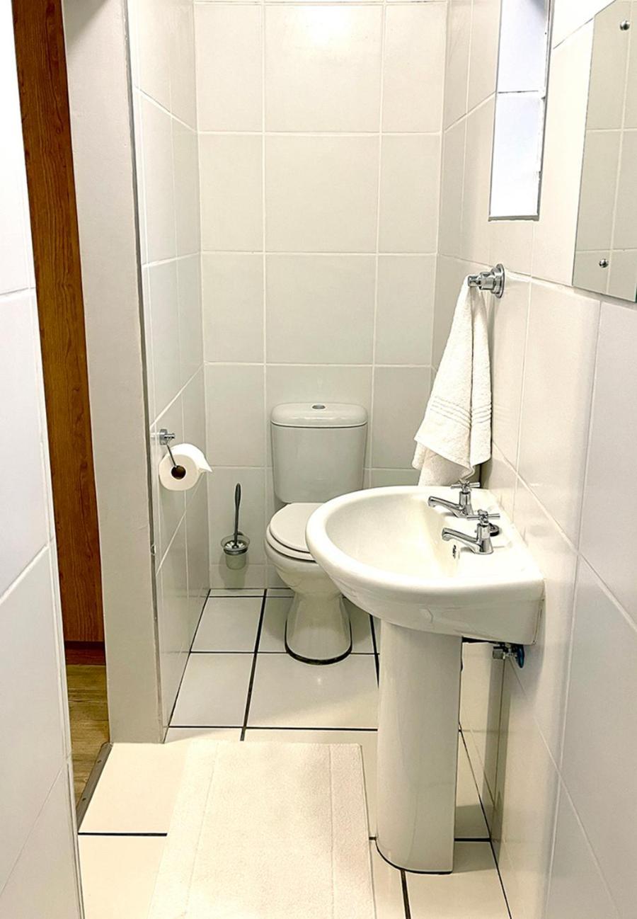 Village Lodge Harrismith Esterno foto